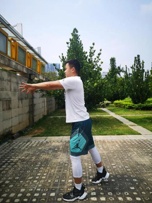 哪里可以找到关于篮球协调训练的教程?_1