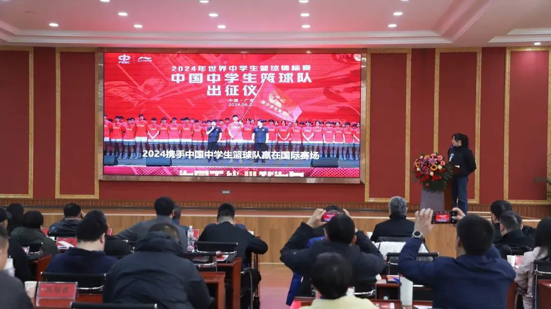 篮球防守训练中如何提高体能和耐力_0